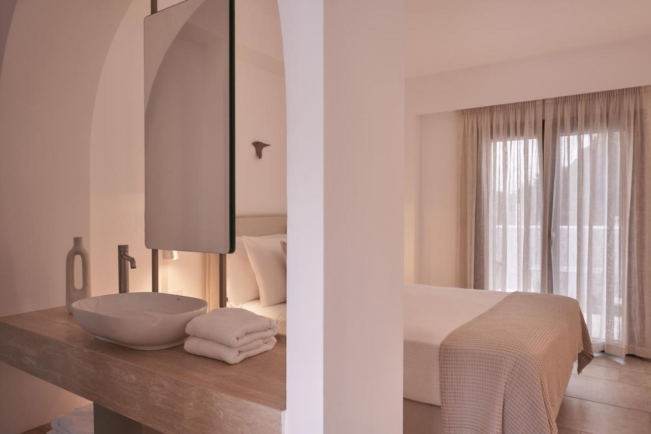 Isida Andros Hotel Agios Petros  Ngoại thất bức ảnh